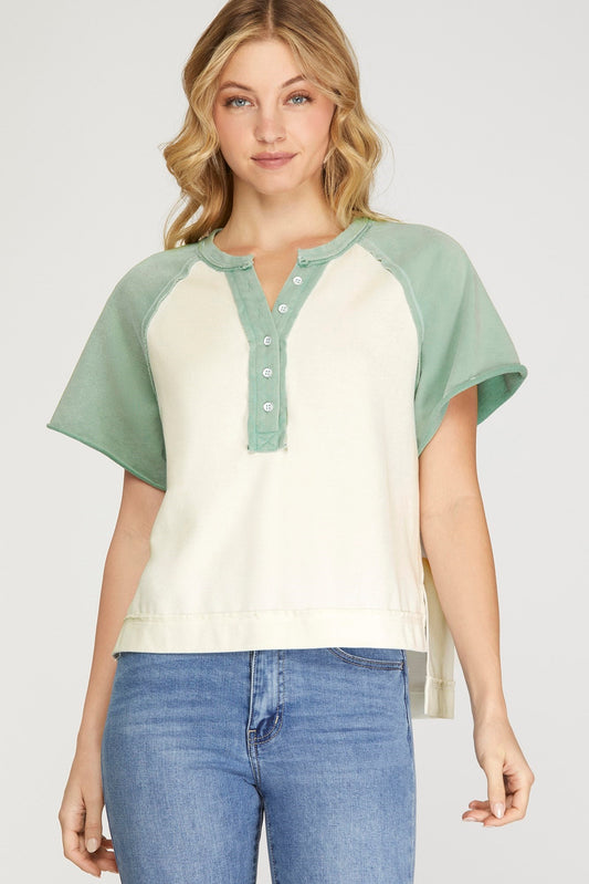 RAGLAN SHORT SLEEVE KNIT BUTTON UP COLOR BLOCK TOP