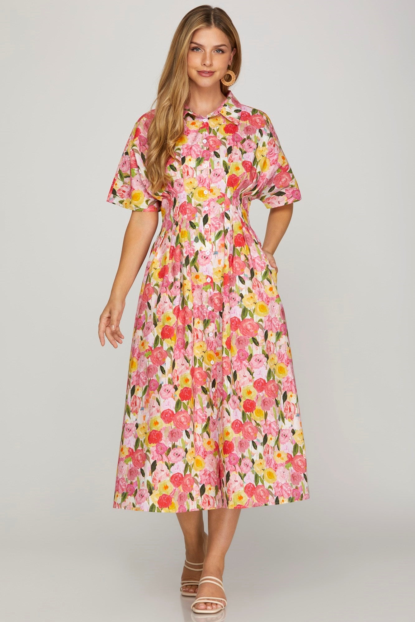 SHORT SLEEVE FLORAL PRINT WOVEN MIDI DRESS WITH WAISTED PINTUCK AND SMOCKING AND POCKETS