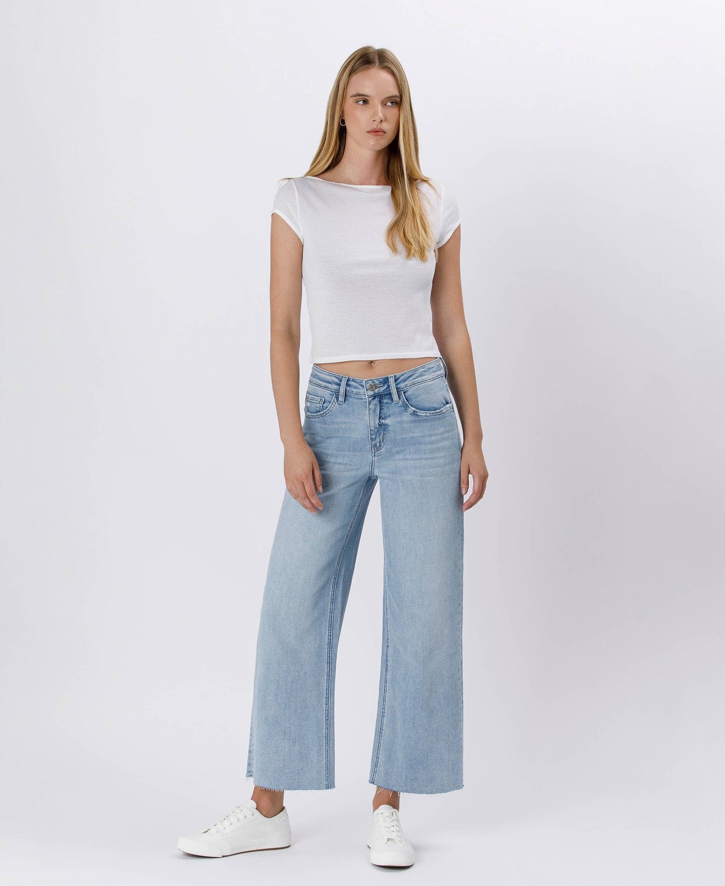 HIGH RISE WIDE LEG JEANS