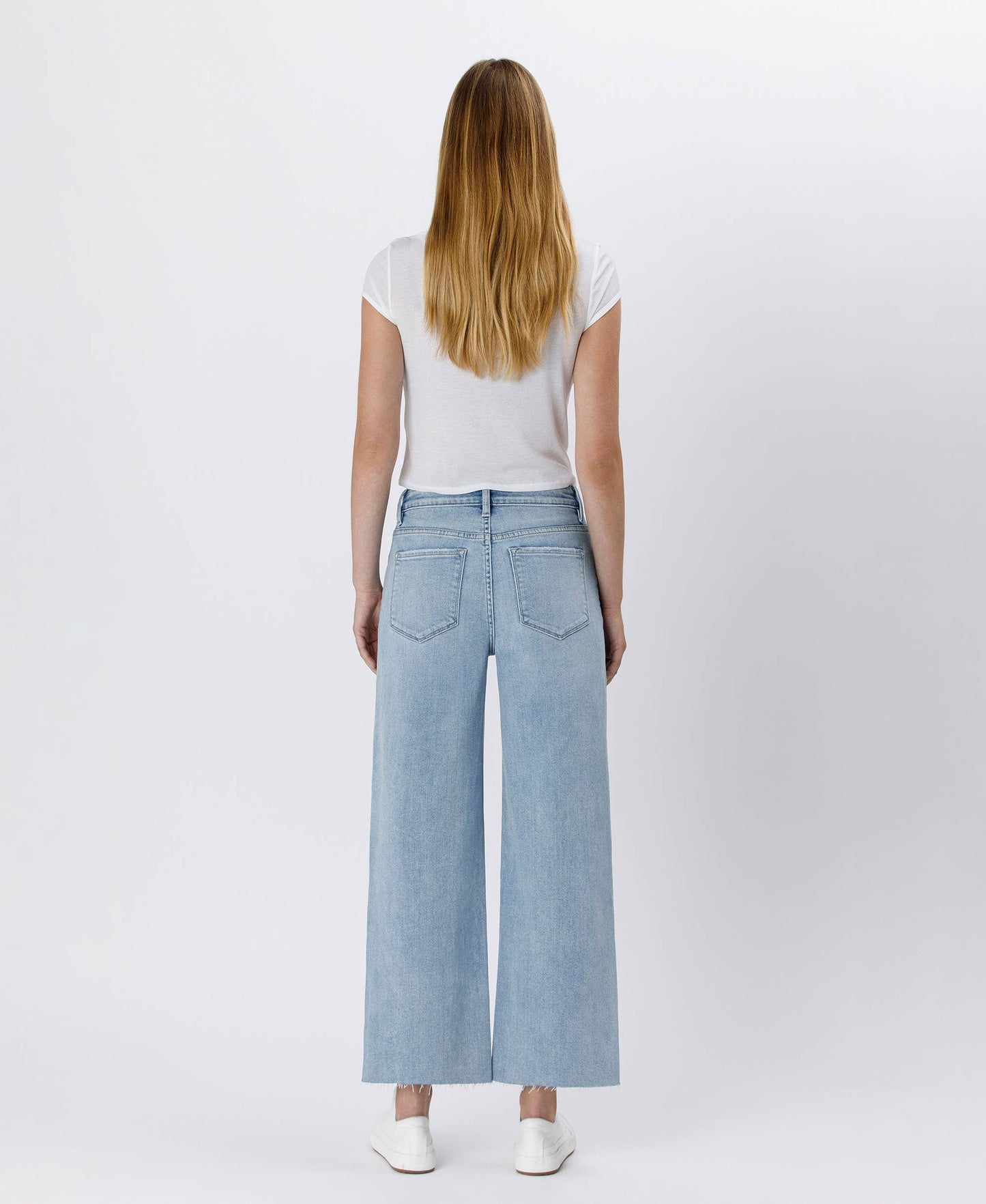 HIGH RISE WIDE LEG JEANS