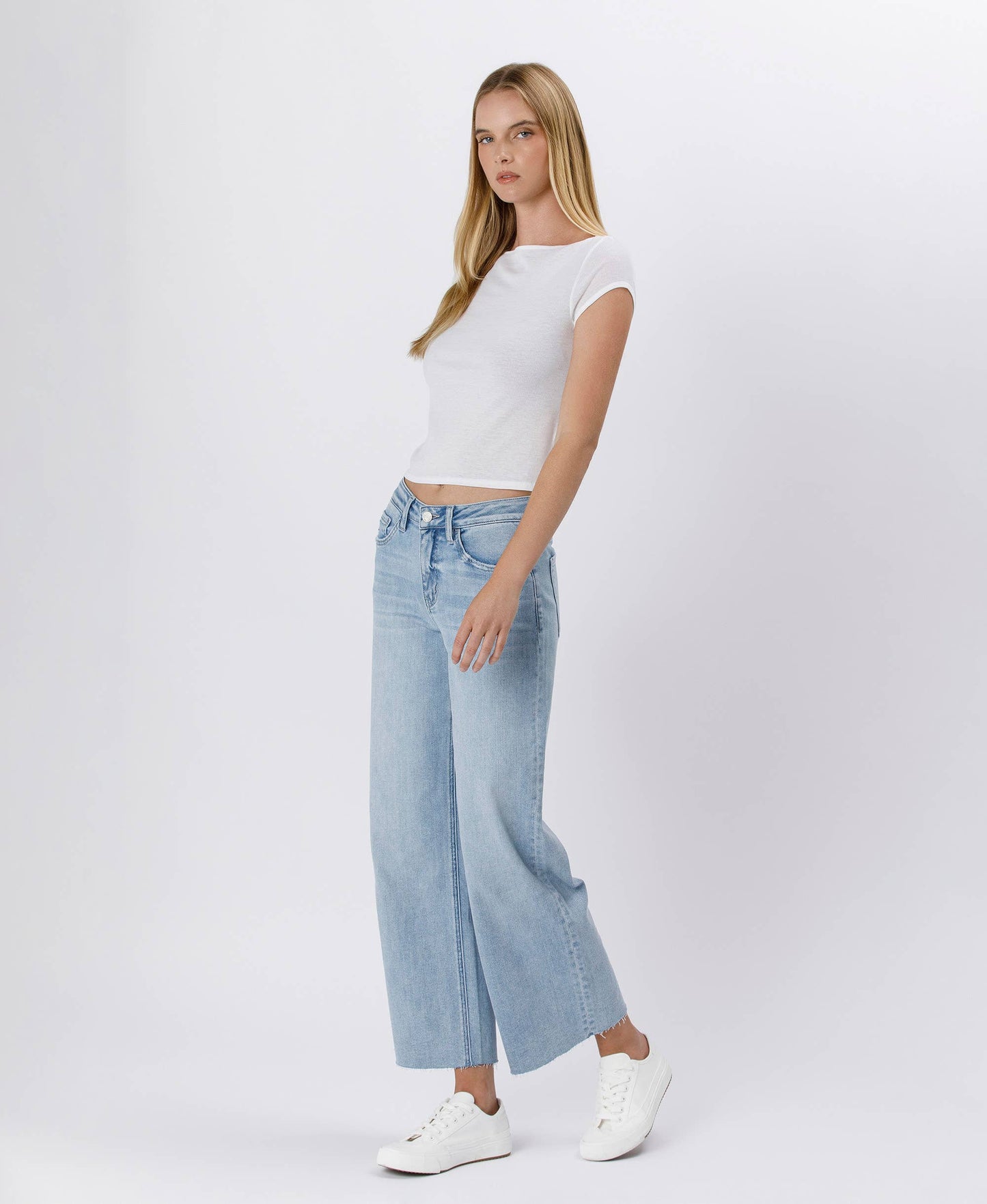 HIGH RISE WIDE LEG JEANS