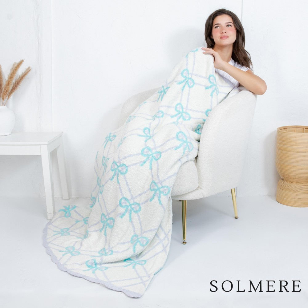 Solmere Blanket – Gridded Bows Blanket