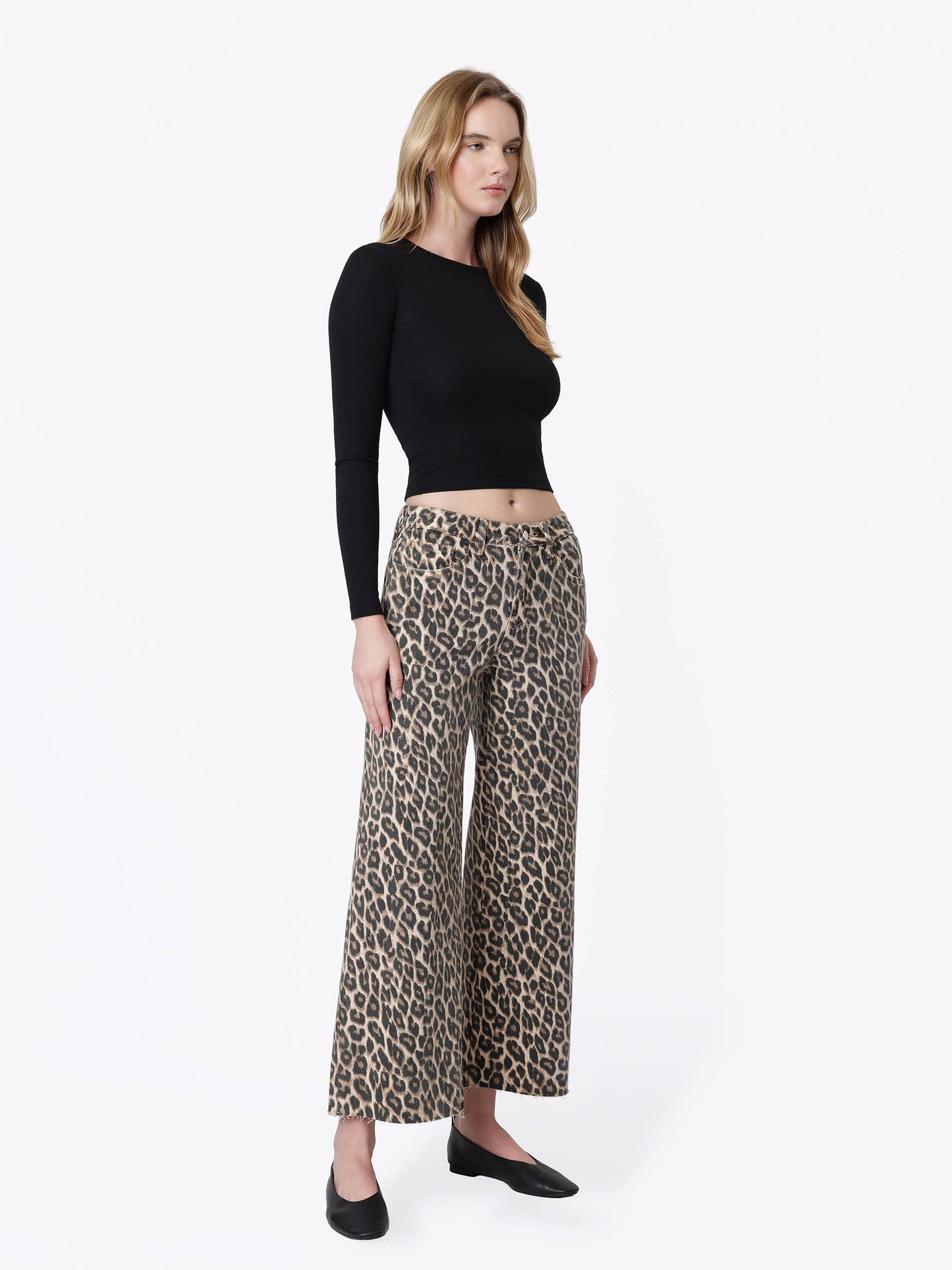 HIGH RISE ANIMAL PRINT CROP WIDE LEG JEANS T5894LPD