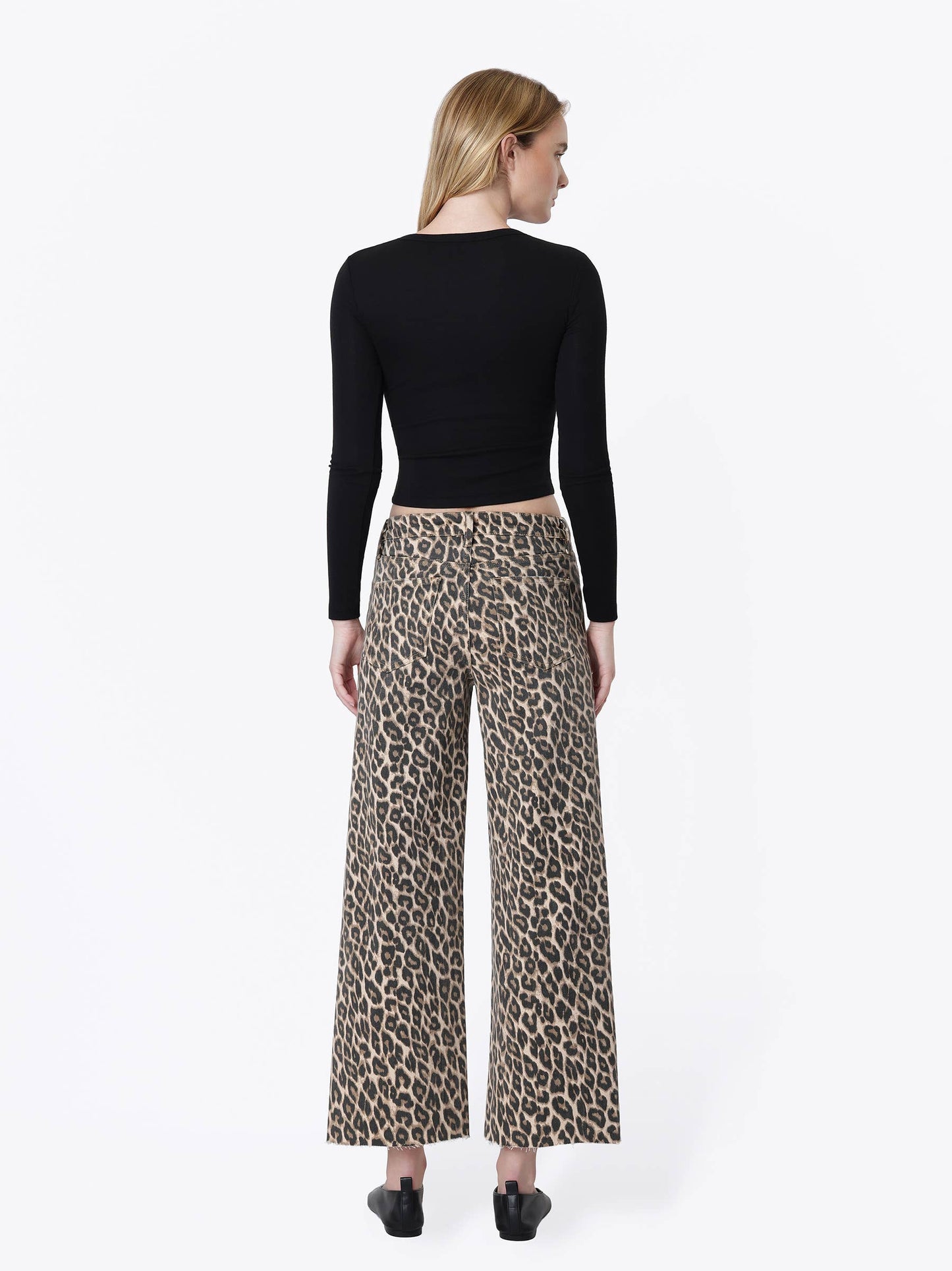 HIGH RISE ANIMAL PRINT CROP WIDE LEG JEANS T5894LPD