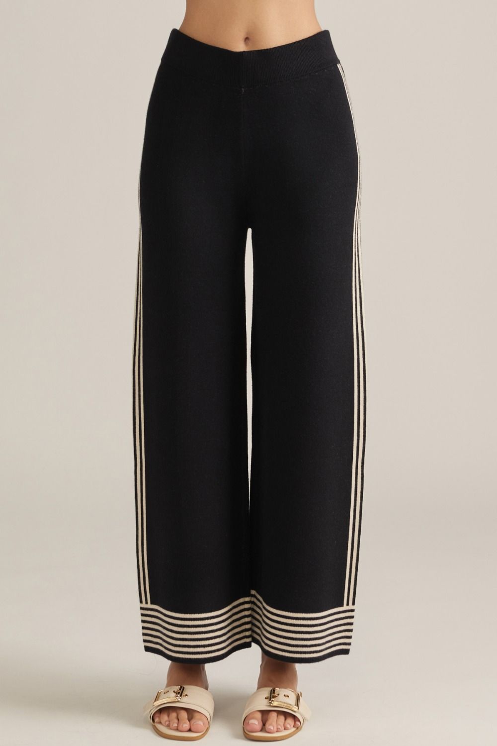 Stripe wide leg knit pants with an elastic waistband